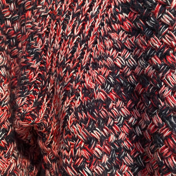 Knit Universal Thread Sweater - Picture 3 of 4